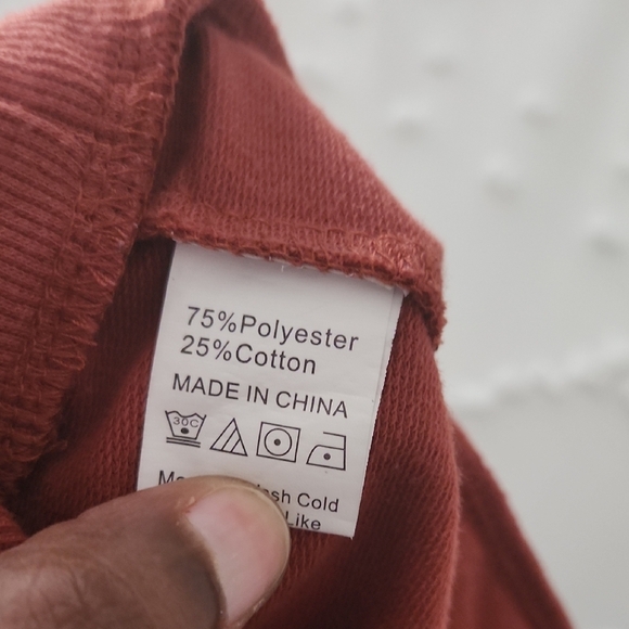 Kids Graphic Sweatshirt – Size 4T/5T – Sports Friends Bear Design - Picture 5 of 5